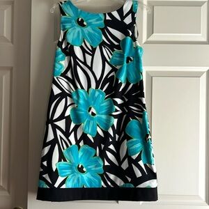 AB Studio Ladies floral dress!!